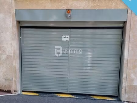 parking/box st maurice