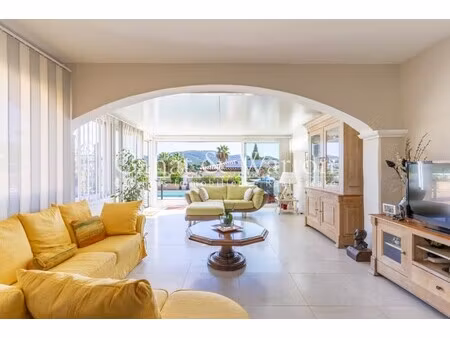 appartement de luxe à vendre dans le quartier bord de mer