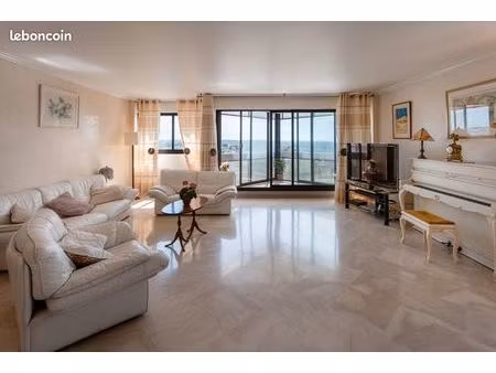superbe 5 pièces avec vue panoramique sur le lac – 127 m² + 3 balcons + parking double + c