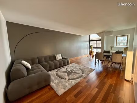 penthouse 5 pièces 103 m²