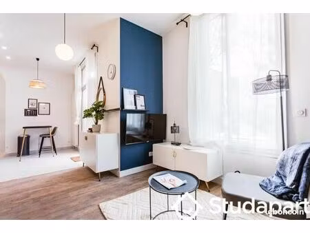 chambre 1 pièce 11 m²