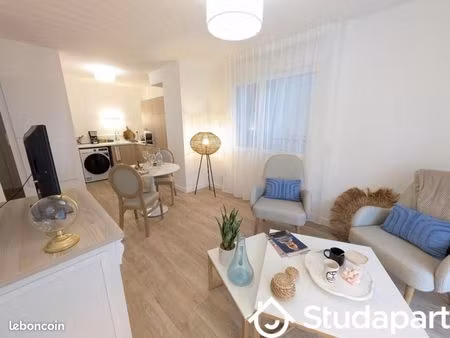 chambre 1 pièce 46 m²