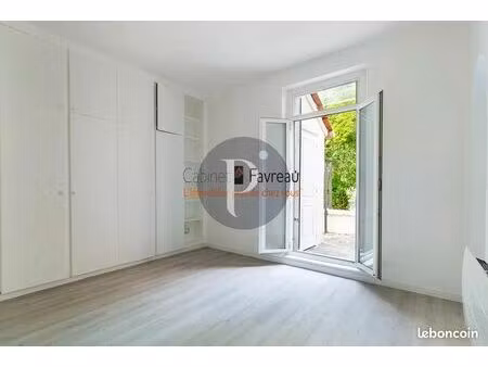 boutique 53 m² alfortville