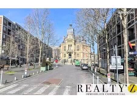 local commercial 148 m²