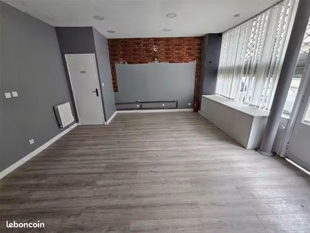 boutique 60 m² le perreux sur marne