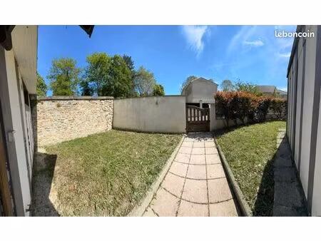appartement à vendre à montmorency centre-ville avec cour  jardin  parking et dépendance  