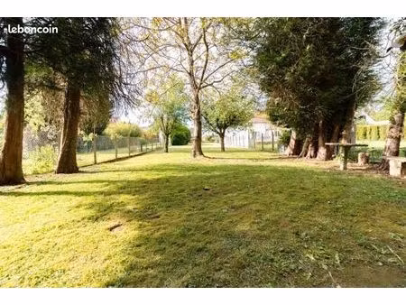 terrain 1 889 m² nesles la vallee