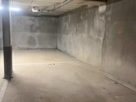 parking en enfilade double 35m2 persan