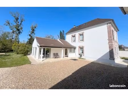 propriété 9 pièces 175 m²