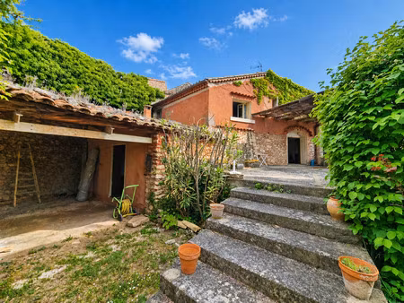 maison de village typique à bedoin