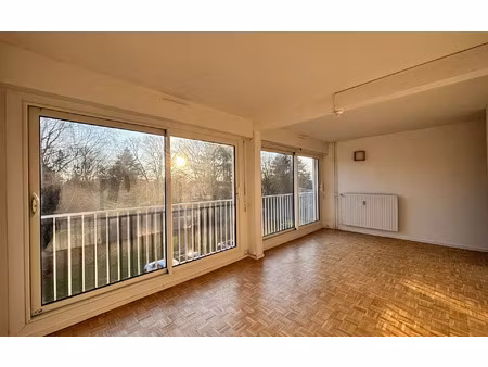 location appartement  m² t-1 à roye  515 €