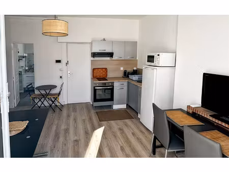 location appartement  m² t-2 à tours  615 €