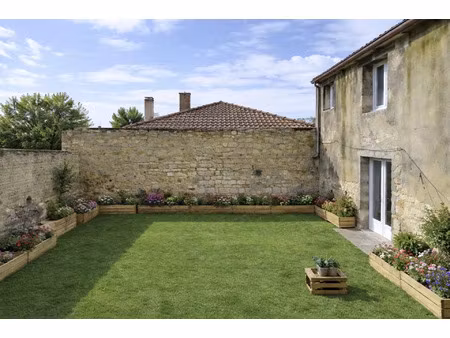 vente maison 6 pièces 138 m² angoulême (16000)