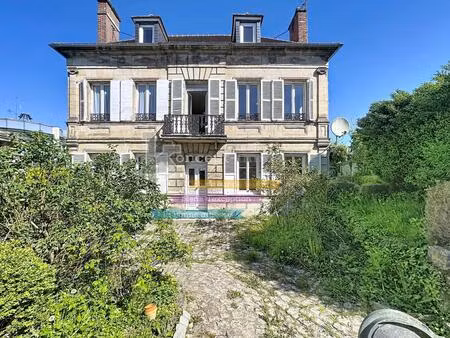 propriété en pierre de taille centre-ville