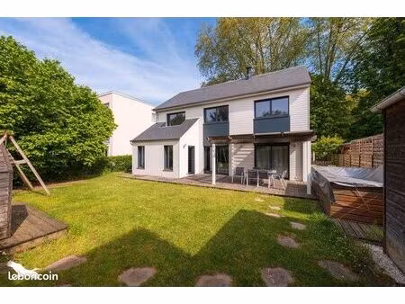 pavillon 7 pièces 154 m²
