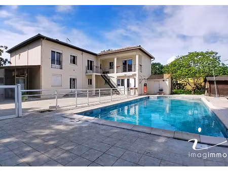 propriété sur 1800 m2 de terrain à fabrègues