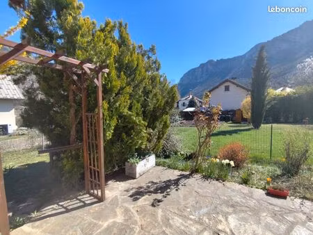 maison au calme avec jardin