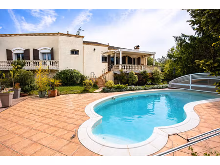 exclusivité mons ? maison familiale t7 avec piscine