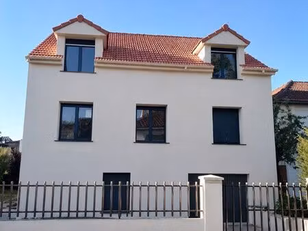 maison 4 chambres 140 m2 sous sol total 6 pièces au cœur de st brice sous forêt