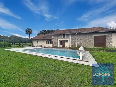 maison de 164 m² avec grange  garage et piscine en pleine campagne - saint-geours-de-marem