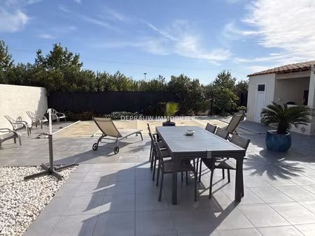 theza- maison contemporaine 3 faces t4/5 avec piscine