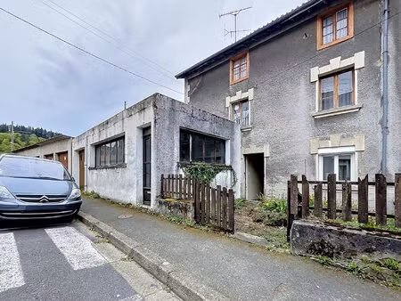 maison à rénover avec cours  garage et ateliers