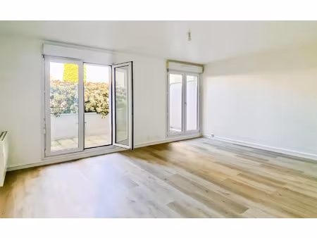 appartement le chesnay 42 m² t-2 à vendre  185 000 €
