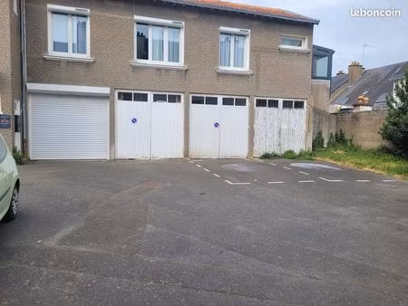 vend grand box grande hauteur