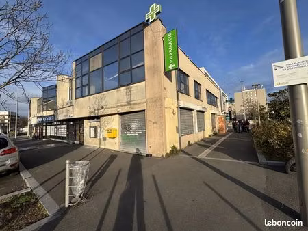 local commercial 150 m² garges-lès-gonesse