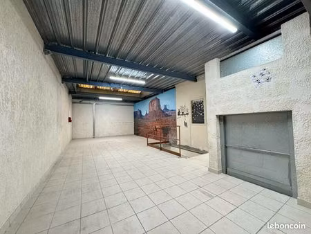 local d'activite 122 m² saint-ouen-l'aumône