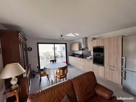 appartement 3 pièces 69 m²