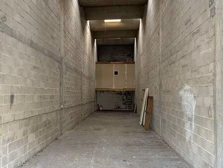 local stockage 100m2 à louer bagnolet