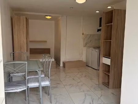 charmant studio refait a neuf centre ville domont