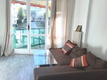 chambre 1 pièce 12 m²