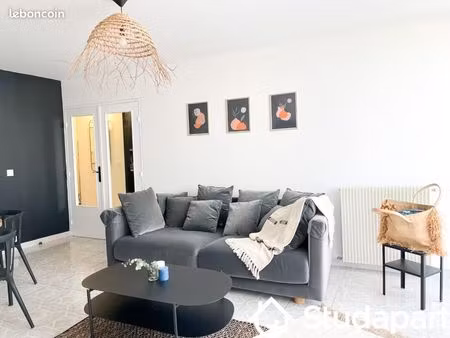chambre 1 pièce 43 m²