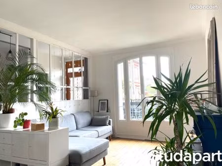 chambre 1 pièce 14 m²