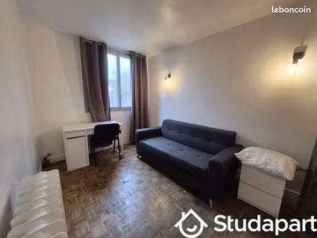 chambre 1 pièce 10 m²