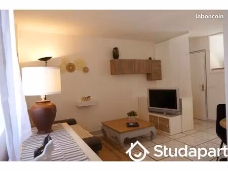 chambre 1 pièce 10 m²