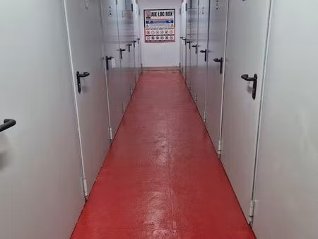 location box 2m² aix centre ville rotonde la poste