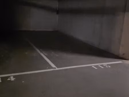 location parking sécurisé intérieur