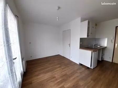 studio 1 pièce 18 m²