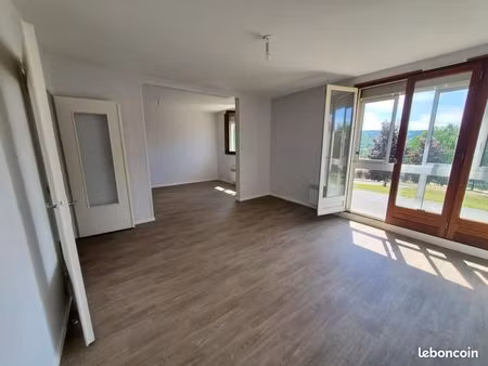 appartement 3 pièces 80 m²