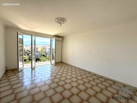 appartement 3 pièces 65 m²