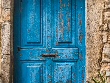 famille corse recherche maison de village