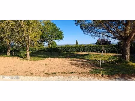 terrain à bâtir de 840 m² magrin