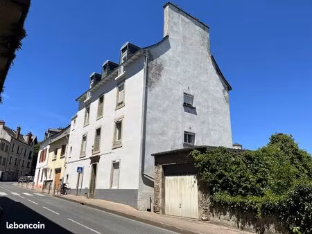 immeuble 3 pièces 380 m²