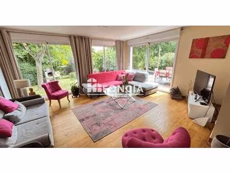 vente maison piscine à noyen-sur-sarthe (72430) : à vendre piscine / 158m² noyen-sur-sarth