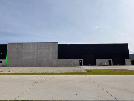 bien professionnel à louer à overpelt € 9.500 (lnrzr) - spacemate bv jasper coninx | zimmo