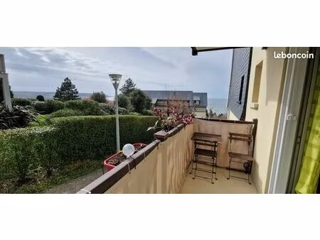 appartement t2 - avec balcon et parking privatif - bénerville-sur-mer