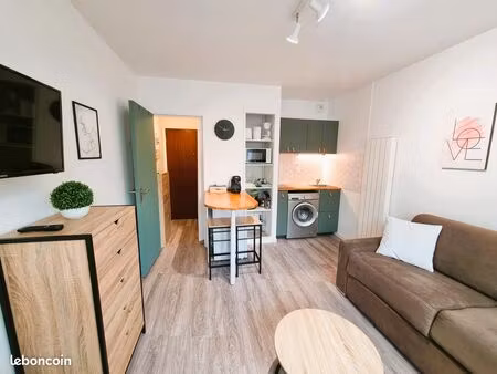 charmant studio rénové à 50m de la plage